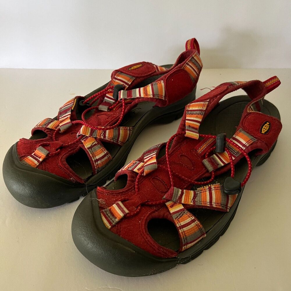 Keen Water Sandals Sz 11 Women's Boating Hiking Adjustable Red Shoes Outdoors